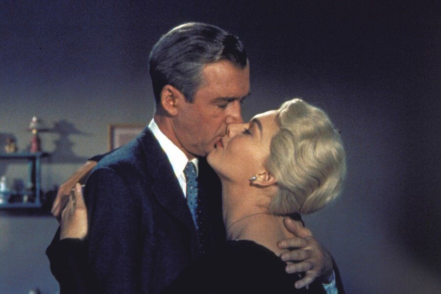 Alfred Hitchcock Filmleriyle Sinematik Dilin Oluşumu