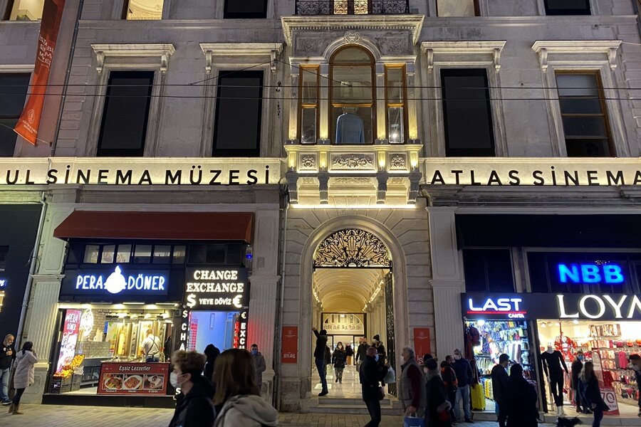 Atlas Sineması Kapılarını Yeniden Açmaya Hazırlanıyor