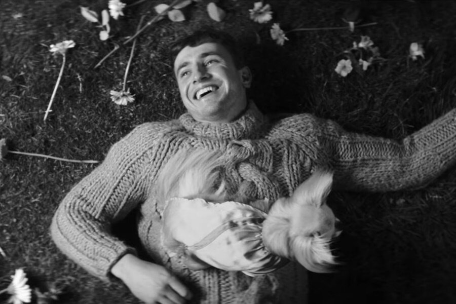 Paul Mescal, Phoebe Waller-Bridge’in Yönettiği Savior Complex Klibinde Rol Aldı