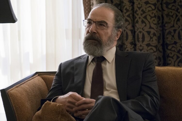 Iron Box oyuncusu Mandy Patinkin