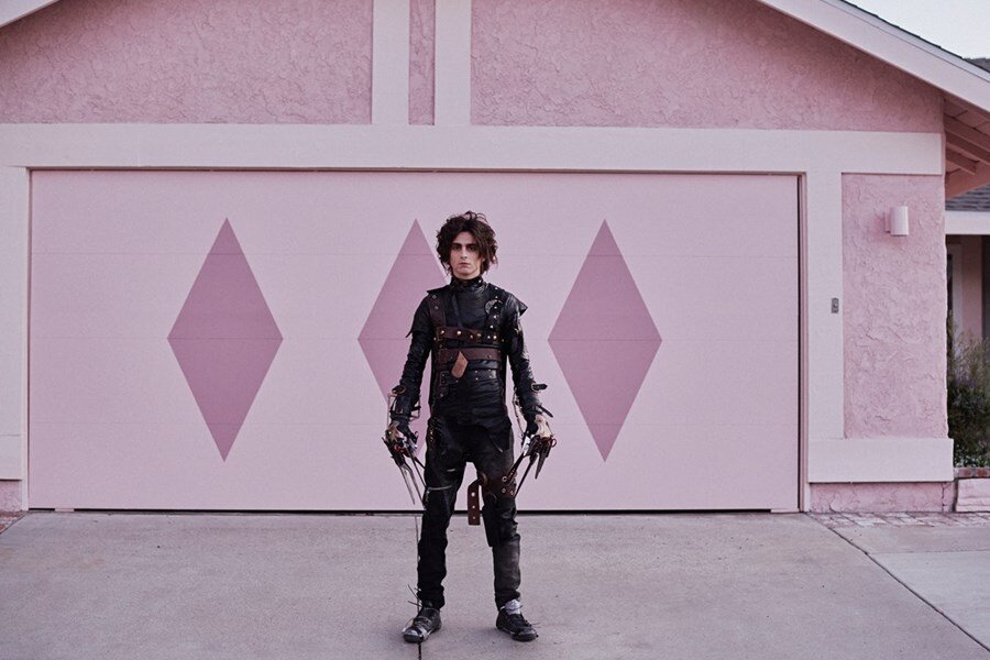 Timothée Chalamet, Super Bowl İçin Hazırlanan Reklam Filminde Edward Scissorhands’in Oğlunu Canlandırdı