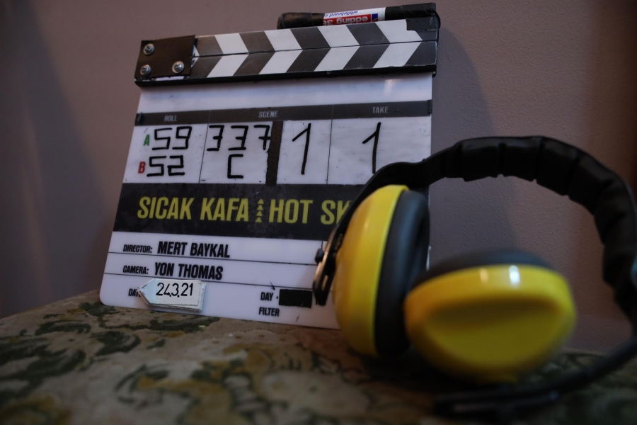 Netflix’in Sıcak Kafa Dizisinin Çekimlerine Başlandı