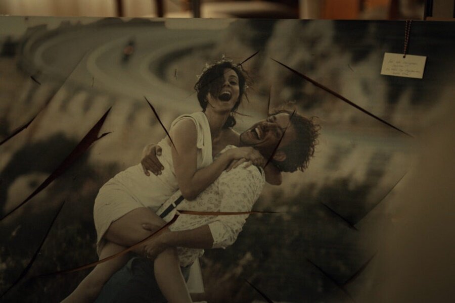 BluTV’nin Özge Özpirinçci ve Salih Bademci’li İlk ve Son Dizisinden Yeni Fragman Yayınlandı