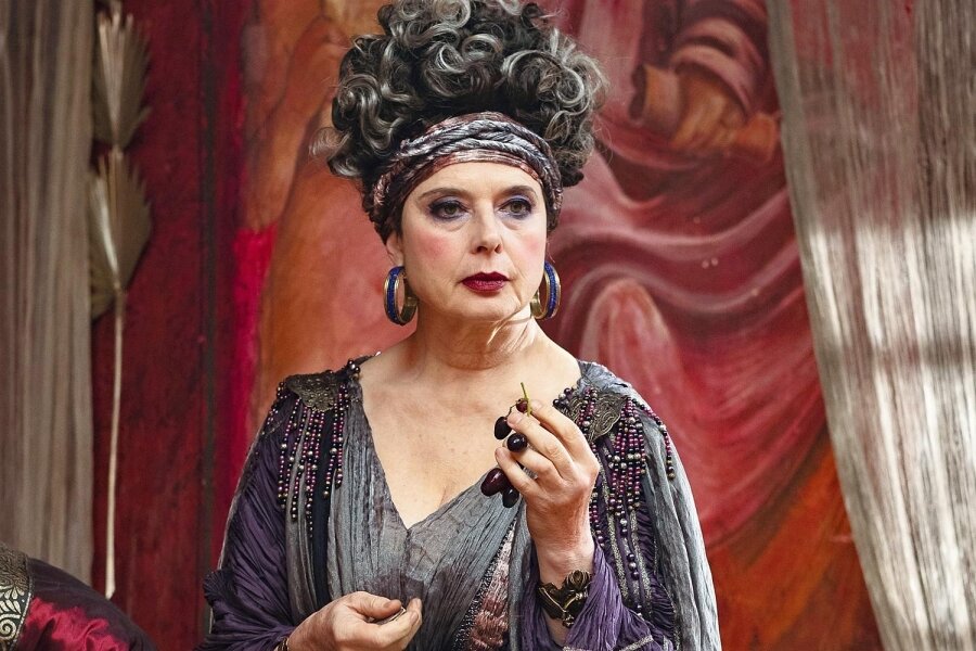 Isabella Rossellini ile Domina Üzerine