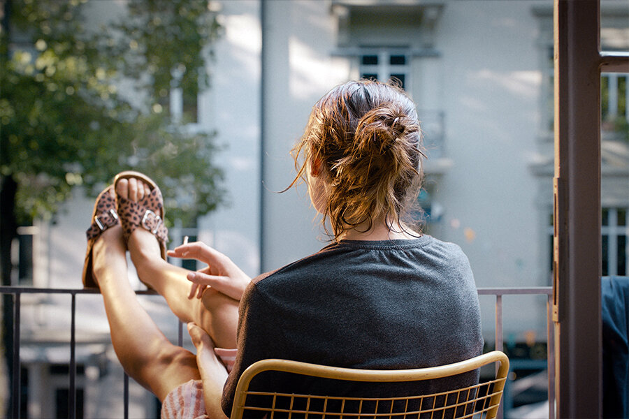 4. Başka Sinema Ayvalık Film Festivali Günlükleri: Örümcek ve Kız, Dünyanın En Kötü İnsanı, Yeni Düzen