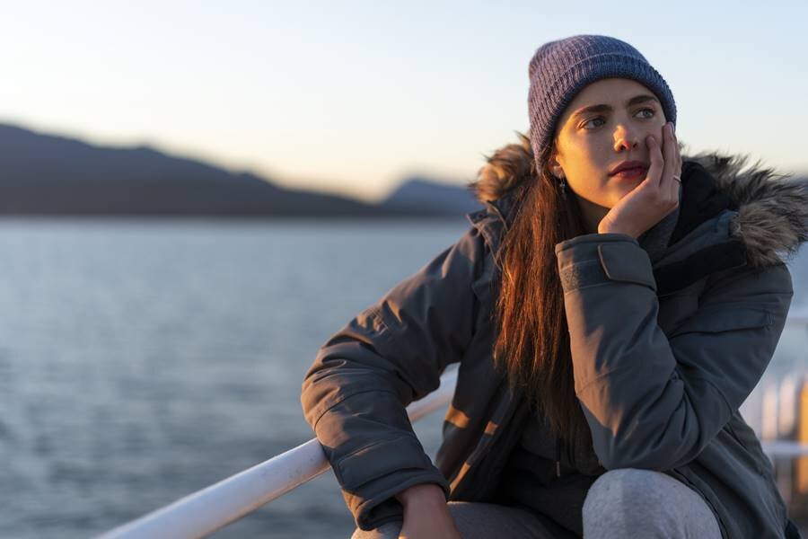 Margaret Qualley ve Christopher Abbott, Zachary Wigon İmzalı Sanctuary Filmi İçin Bir Araya Geliyor