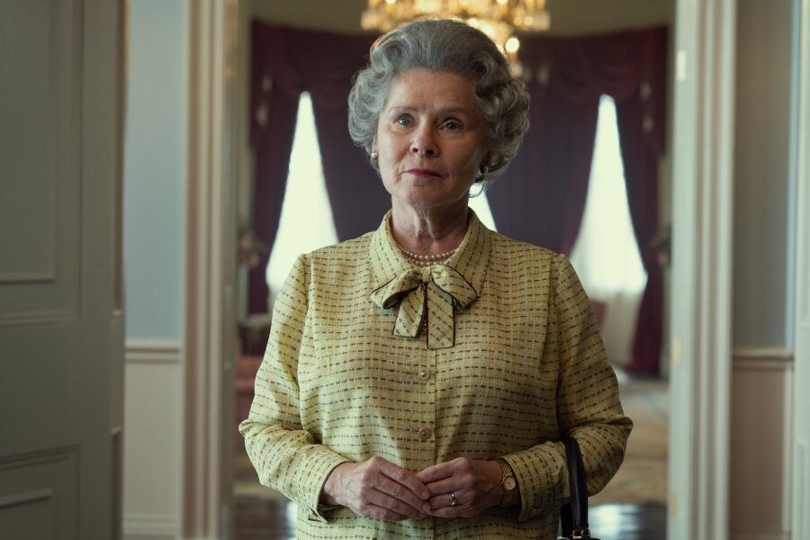 Imelda Staunton ve Elizabeth Debicki’li The Crown 5. Sezon, İzleyiciyle 2022’de Buluşacak