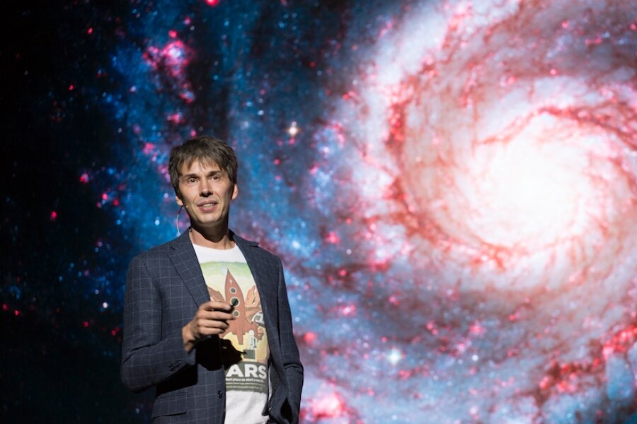Brian Cox, Universe Belgesel Dizisiyle İlgili Soruları Cevapladı