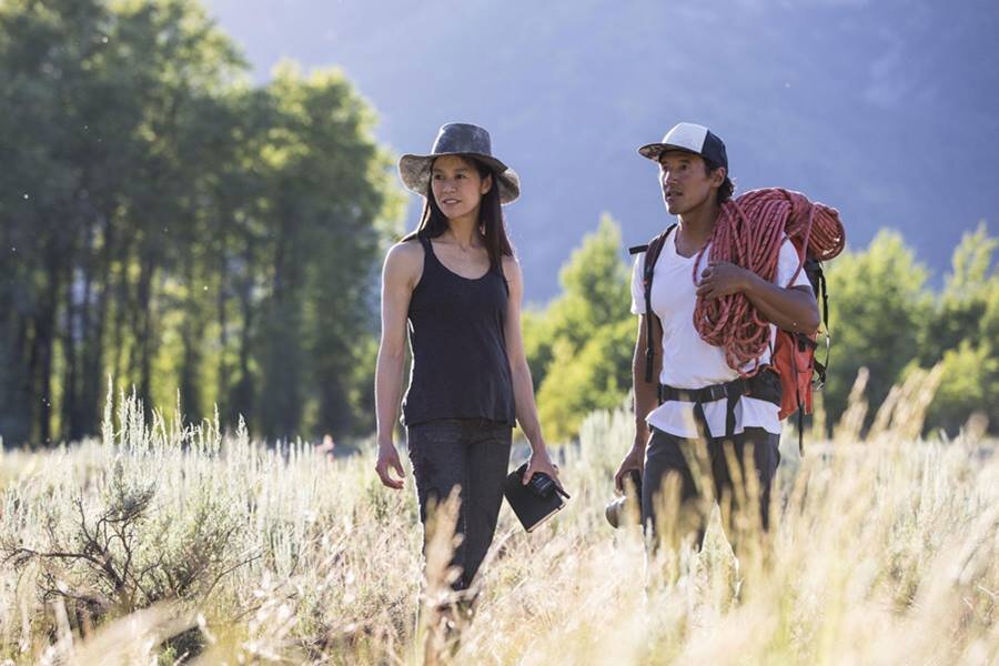 Free Solo’nun Yönetmenleri Elizabeth Chai Vasarhelyi ve Jimmy Chin, Giyim Markaları Patagonya ve The North Face’in Yöneticileri Arasındaki Aşk Üçgenine Odaklanan Yeni Belgeselleri İçin Hazırlıklara Başladı