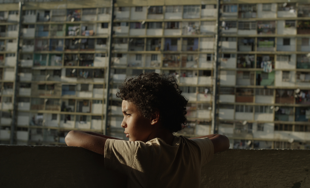 !f İstanbul Aynı Anda 30 Şehirde Seyircisiyle Buluşacak