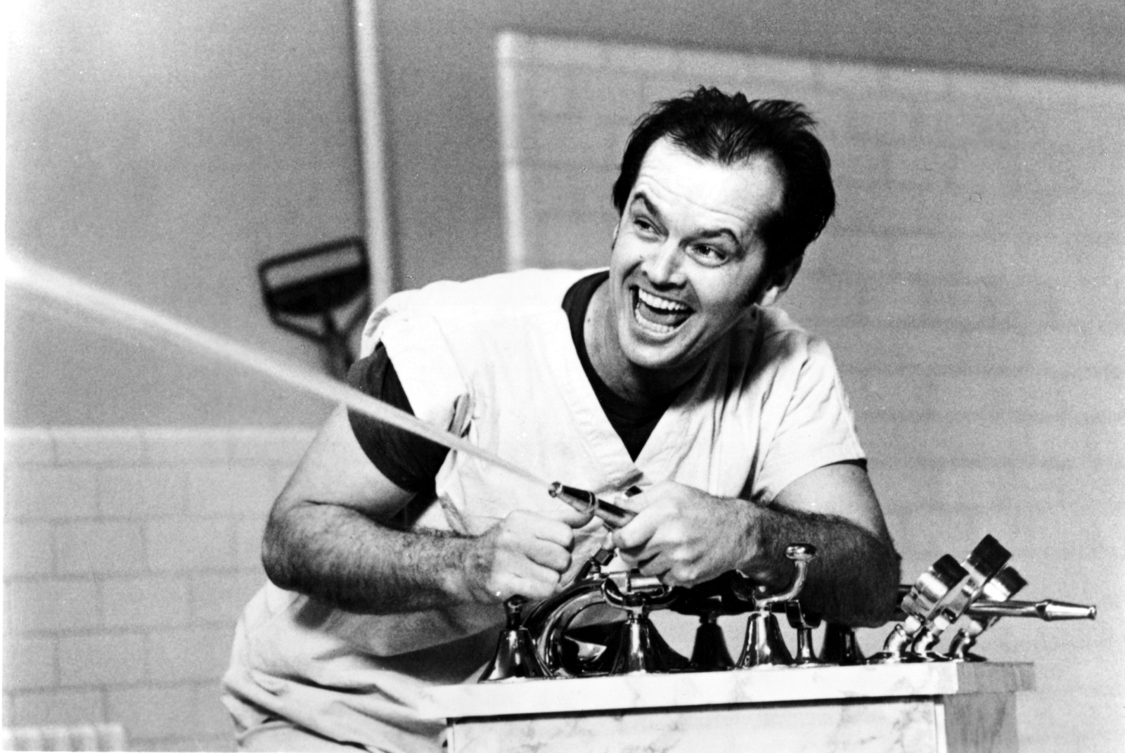 One-Flew-Over-the-Cuckoo-s-Nest-1975-jack-nicholson-20476495-1600-1071