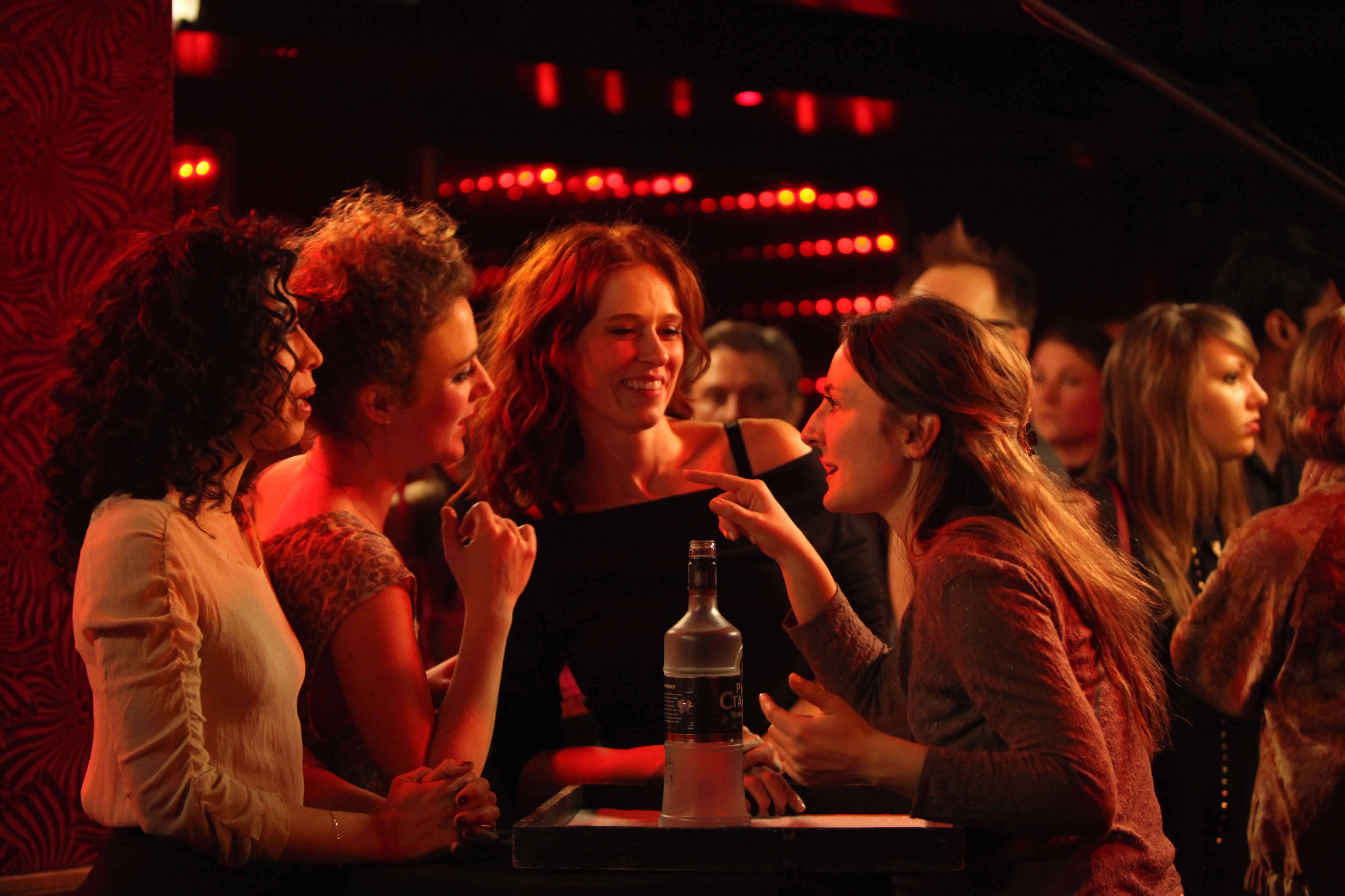 Yakında: Aşk, Tutku, Dedikodu