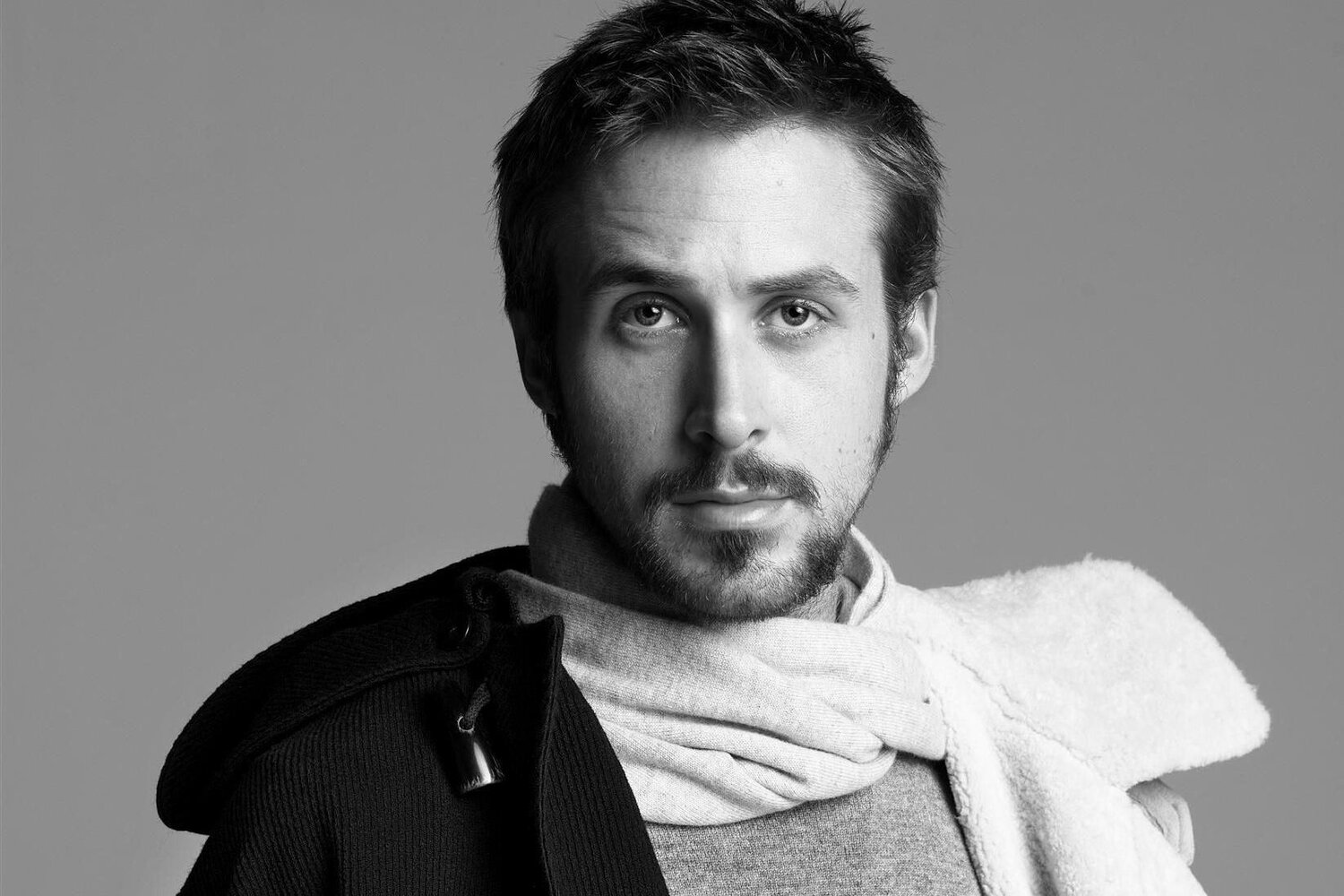 Gosling’in İlk Filmi Lost River’dan Görseller Yayınlandı