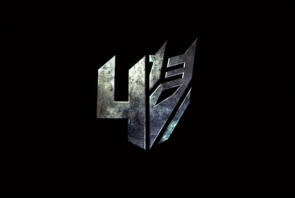 Transformers: Age Of Extinction Filminin Yeni Posteri Yayınlandı